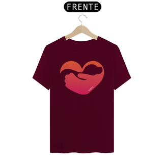 Nome do produto Camiseta Cachorro Coração - Quem Ama Cuida