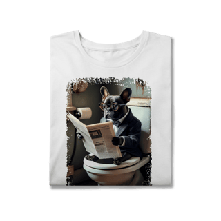 Nome do produto Camiseta Plus Size Bulldog Francês no Trono Lendo Jornal
