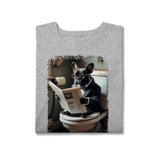 Nome do produto Camiseta Plus Size Bulldog Francês no Trono Lendo Jornal