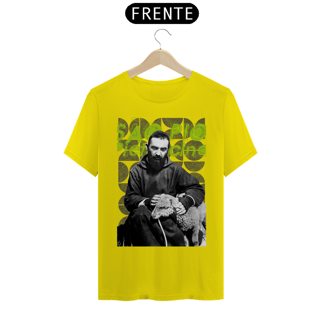 Nome do produto Camiseta Clássica Padre Pio de Pietrelcina e a Ovelha
