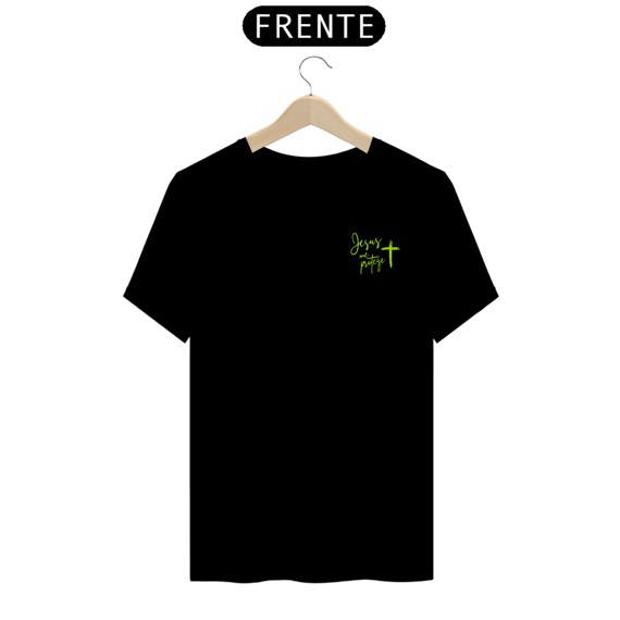 Camiseta Clássica Jesus Me Protege Verde