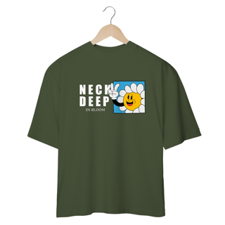 Nome do produtoCamiseta Oversized Neck Deep - In Bloom (white stamp)