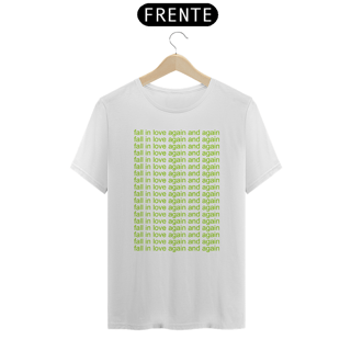 Nome do produto Camiseta everything is romantic - Charli XCX