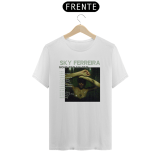 Nome do produto Camiseta Sky Ferreira - Night Time, My Time