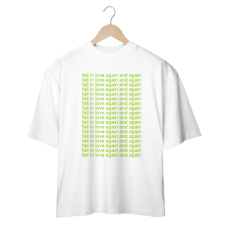 Nome do produto Camiseta Oversized Charli XCX - everything is romantic