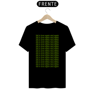 Nome do produto Camiseta everything is romantic - Charli XCX