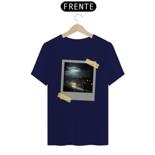 Nome do produto Camiseta - UFO Over City 2