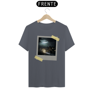 Nome do produto Camiseta - UFO Over City 2
