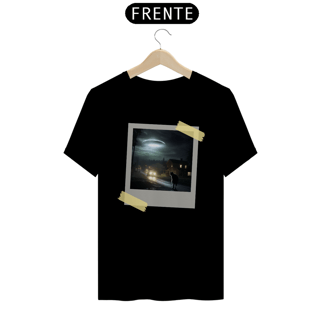 Nome do produto Camiseta - UFO Over City 2