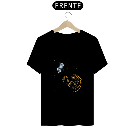 Camiseta Pokémon - Charizard vs Lucario