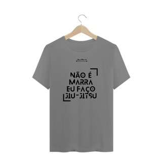 Nome do produto Camisa Plus Size - Não é marra (Letra preta)