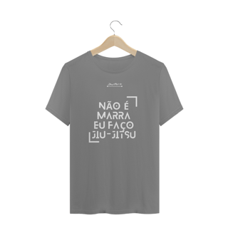 Nome do produto Camisa Plus Size - Não é marra (Letra branca)