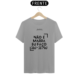 Nome do produto Camisa não é marra (Letra preta)