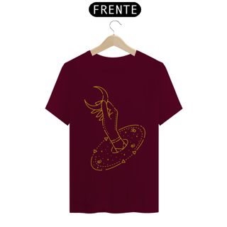 Nome do produto  Camiseta Lua capturada à mão monoline