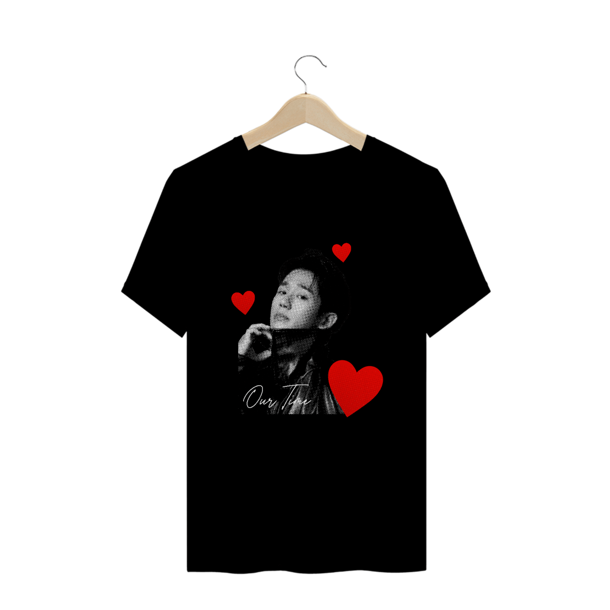 Nome do produto: Camiseta Haein Corações - Plus Size