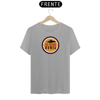 Nome do produto CAMISETA CLASSIC - NA TRILHA DOS OVNIS