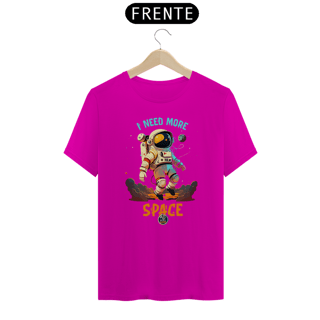 Nome do produto CAMISETA UNISSEX - ASTRONAUTA - I NEED MORE SPACE