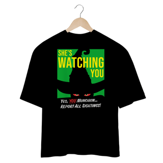 Camiseta Oversized - She's Watching You