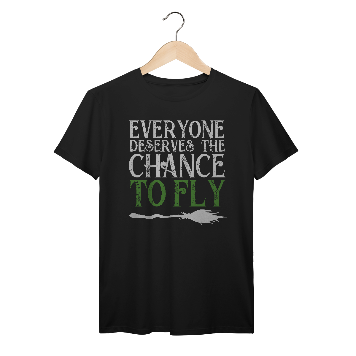 Nome do produto: Camiseta - Everyone Deserves The Chance To Fly
