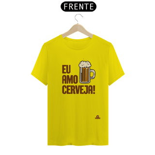 Nome do produto Camiseta com a frase Eu Amo Cerveja e imagem de uma bela caneca de Chopp.