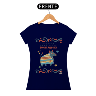 Nome do produto Camiseta feminina do Bumba Meu Boi, tradicional expressão cultural brasileira.