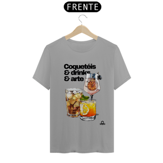 Nome do produto Camiseta de barman com coqueteis, drinks e arte, com estampa de lindos e deliciosos drinks.