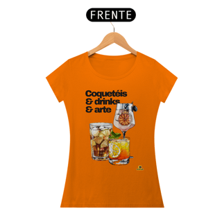 Nome do produto Camiseta feminina de barman com coqueteis, drinks e arte, com estampa de lindos e deliciosos drinks.