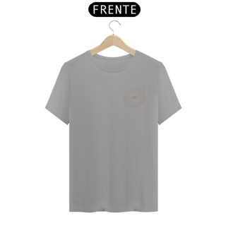 Nome do produto Om - Camiseta - Estampa de Bolso