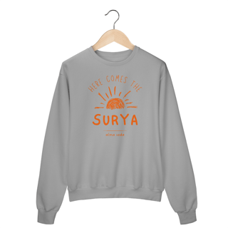 Nome do produto Here Comes the Surya - Moletom Prime Blusão
