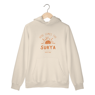 Nome do produto Here Comes the Surya - Moletom Prime de Bolso