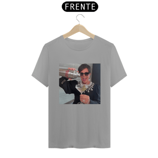 Nome do produto T-shirt Kris Jenner