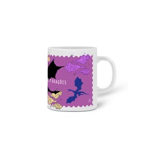 Nome do produto Caneca - Eu Leio Fantasia com Dragões (lilás)
