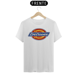 Nome do produto Camiseta Deftones -Dickies - NOSSAS CAMISETAS SÃO MAIS AJUSTADAS AO CORPO - ANTES DE FINALIZAR, VEJA TABELA DE MEDIDAS ABAIXO DO BOTÃO COMPRAR OU COMPRE UM TAMANHO MAIOR.