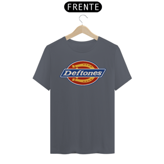 Nome do produto Camiseta Deftones -Dickies - NOSSAS CAMISETAS SÃO MAIS AJUSTADAS AO CORPO - ANTES DE FINALIZAR, VEJA TABELA DE MEDIDAS ABAIXO DO BOTÃO COMPRAR OU COMPRE UM TAMANHO MAIOR.