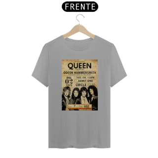 Nome do produto Camiseta Queen Show em Hammersmith 1975 - ANTES DE COMPRAR VEJA TABELA DE MEDIDAS ABAIXO DO BOTÃO COMPRAR, POIS TROCA POR ERRO DE TAMANHO É DE RESPONSABILIDADE SUA E GERA CUSTO PRA VOCÊ