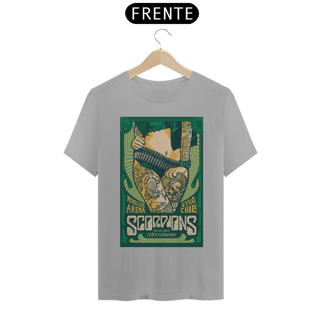 Nome do produto Camiseta Scorpions Show de 2016 no Chile- NOSSAS CAMISETAS SÃO MAIS AJUSTADAS AO CORPO - ANTES DE FINALIZAR, VEJA TABELA DE MEDIDAS ABAIXO DO BOTÃO COMPRAR OU COMPRE UM TAMANHO MAIOR.