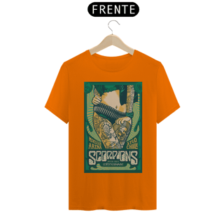 Nome do produto Camiseta Scorpions Show de 2016 no Chile- NOSSAS CAMISETAS SÃO MAIS AJUSTADAS AO CORPO - ANTES DE FINALIZAR, VEJA TABELA DE MEDIDAS ABAIXO DO BOTÃO COMPRAR OU COMPRE UM TAMANHO MAIOR.