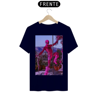 Nome do produto Camiseta Homem Aranha Rosa - Pose