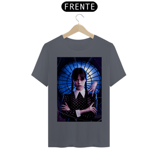 Nome do produto Camiseta Wandinha e Mãozinha