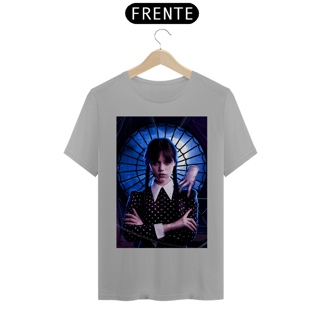 Nome do produto Camiseta Wandinha e Mãozinha