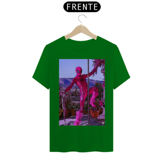 Nome do produto Camiseta Homem Aranha Rosa - Pose