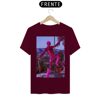 Nome do produto Camiseta Homem Aranha Rosa - Pose