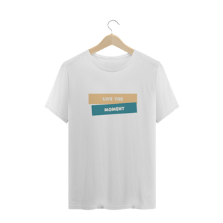 Nome do produto Camiseta Plus Size Live The Moment