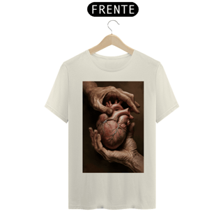 Nome do produto CAMISA PREMIUM CORAÇÃO EM SUAS MÃOS