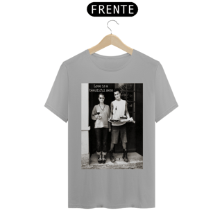 Nome do produto Camiseta Kate and Johnny 