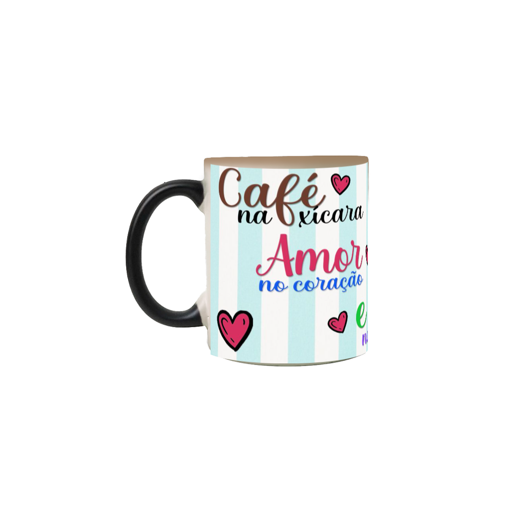 Caneca Magica Amor no coração 