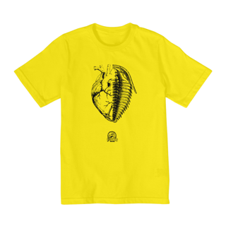 Nome do produto Camiseta Infantil (10 a 14 anos) - Coração + Trilobita