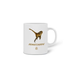 Nome do produto Caneca Dromaeosauridae em Cor | Ilustração por Leandro Sanches