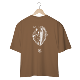 Nome do produto Camiseta Oversized - Coração + Trilobita