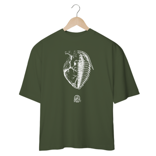 Nome do produto Camiseta Oversized - Coração + Trilobita
